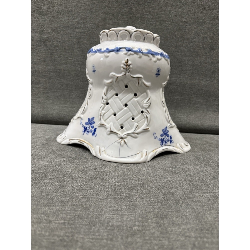 Lampshade Replacement Georgian/Colonial Revival Blue White Courting Couple 7.5"